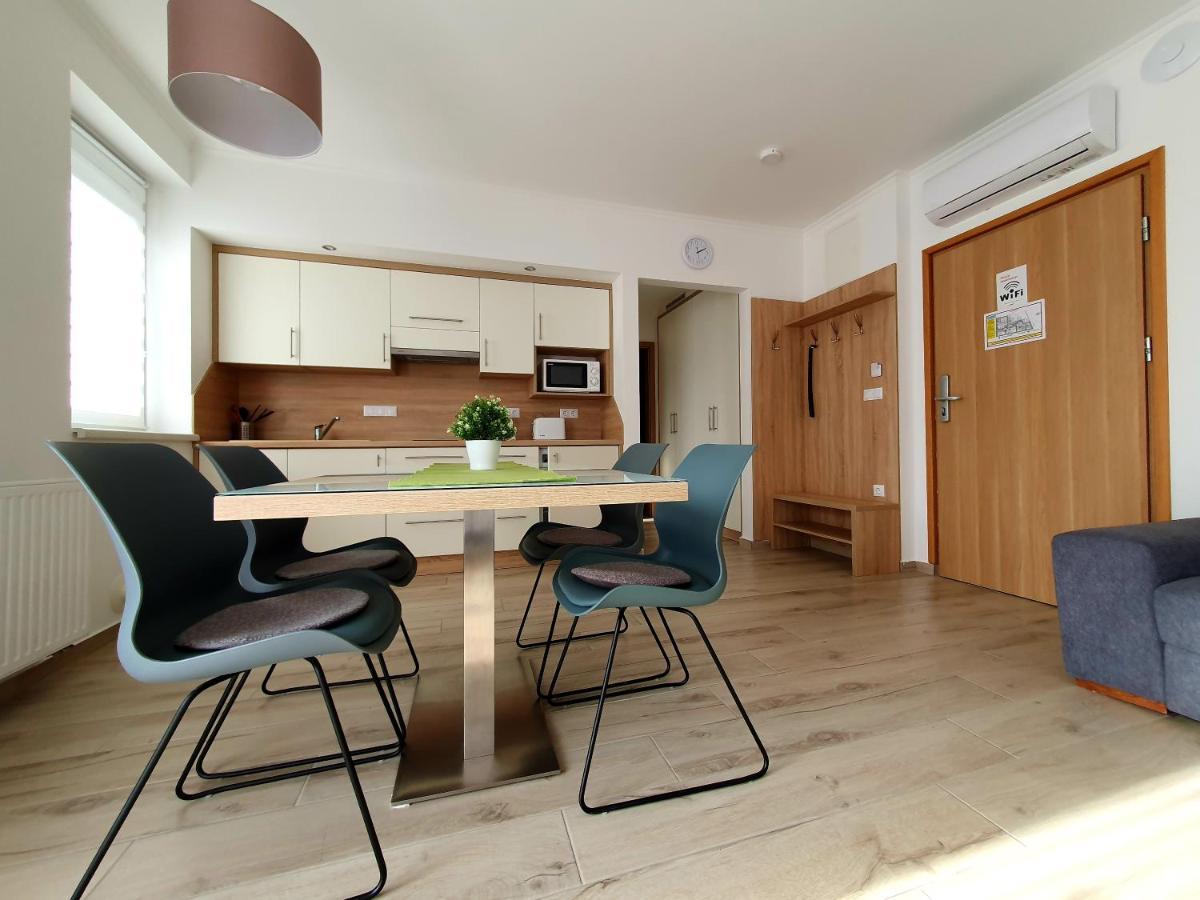 Maya Apartment Шарвар Экстерьер фото